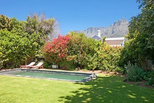 Brooklands House Hotel Cape Town Guest house
