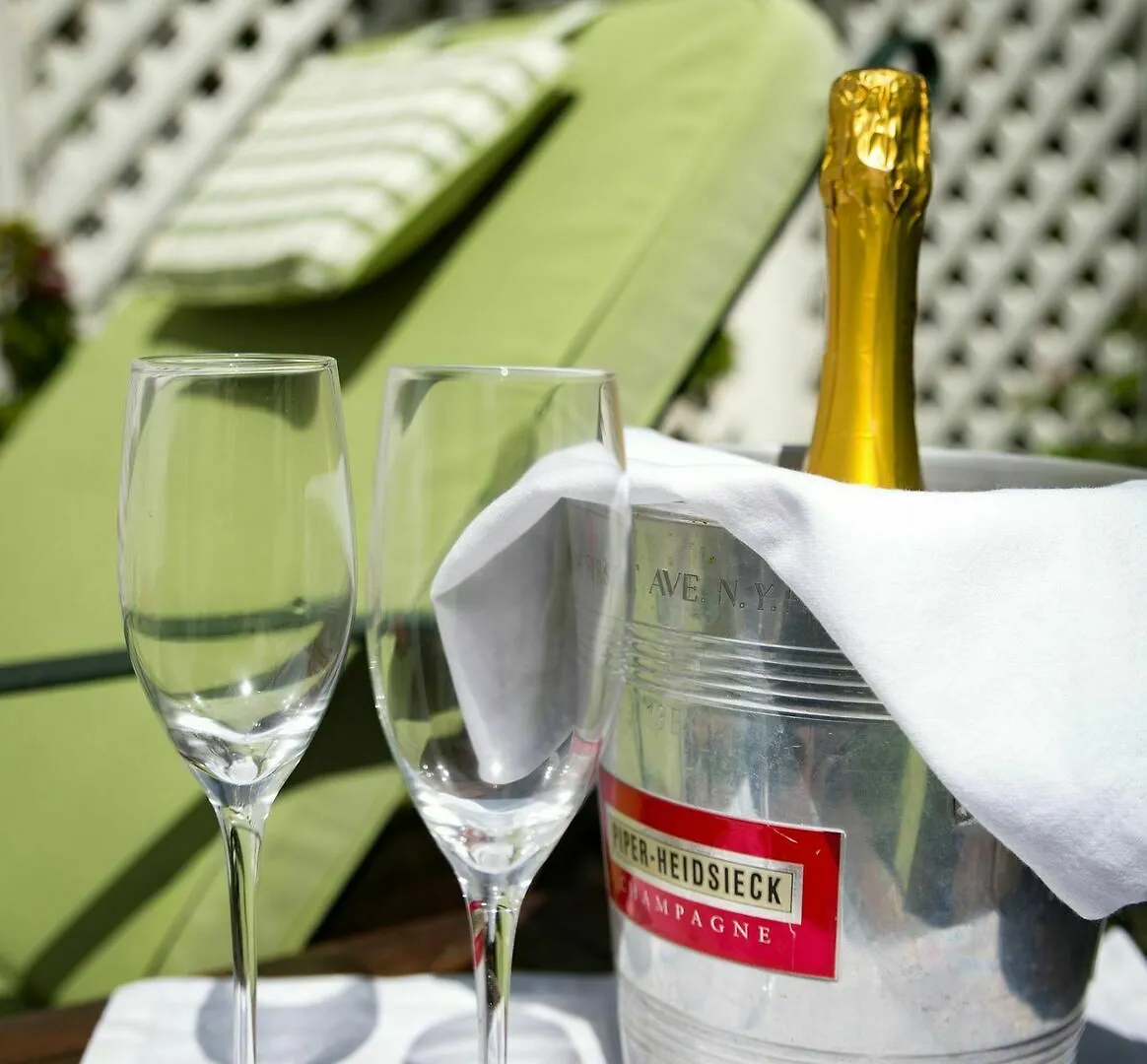 Brooklands House Hotel Cape Town Guest house