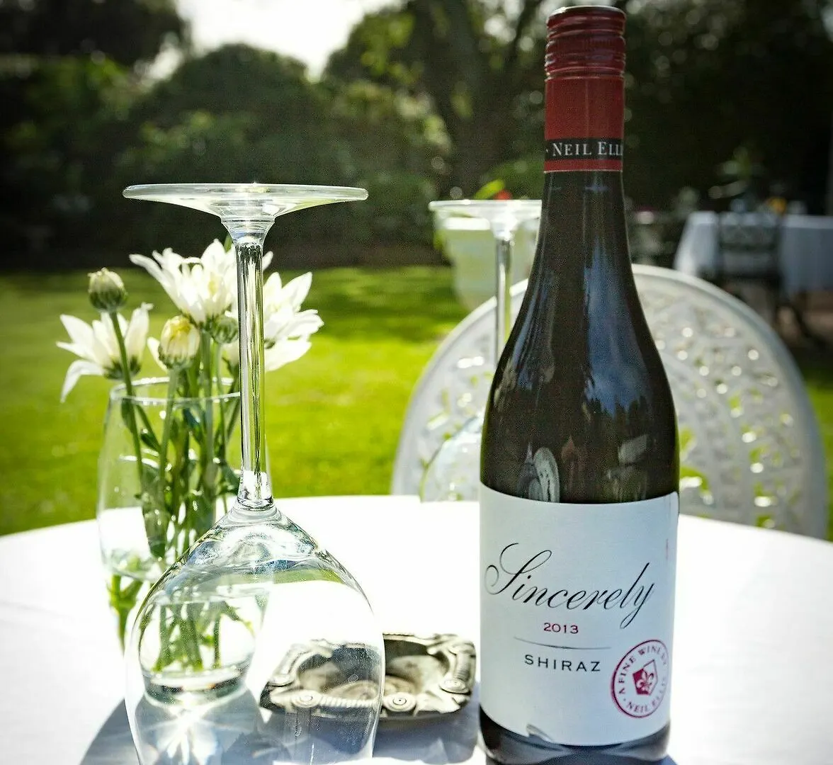 Brooklands House Hotel Cape Town Guest house